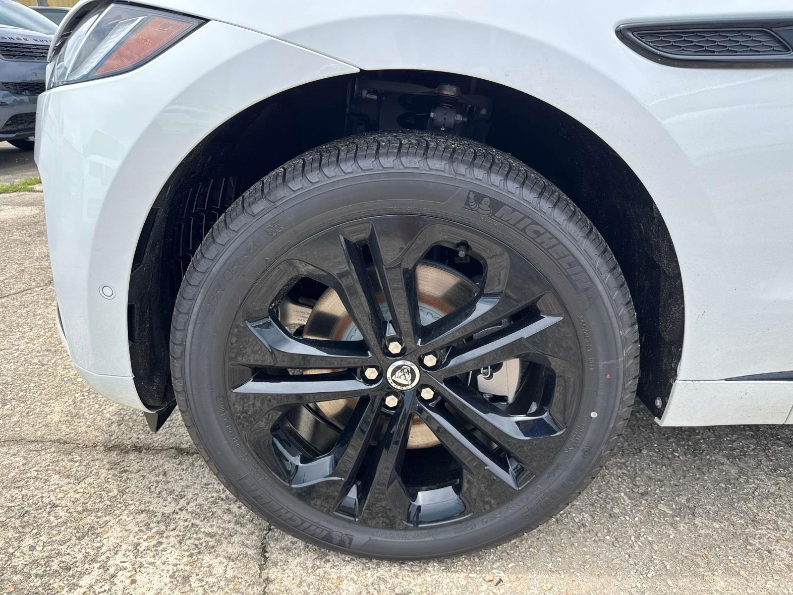 2026 Jaguar F-PACE P250 R-Dynamic S photo 3