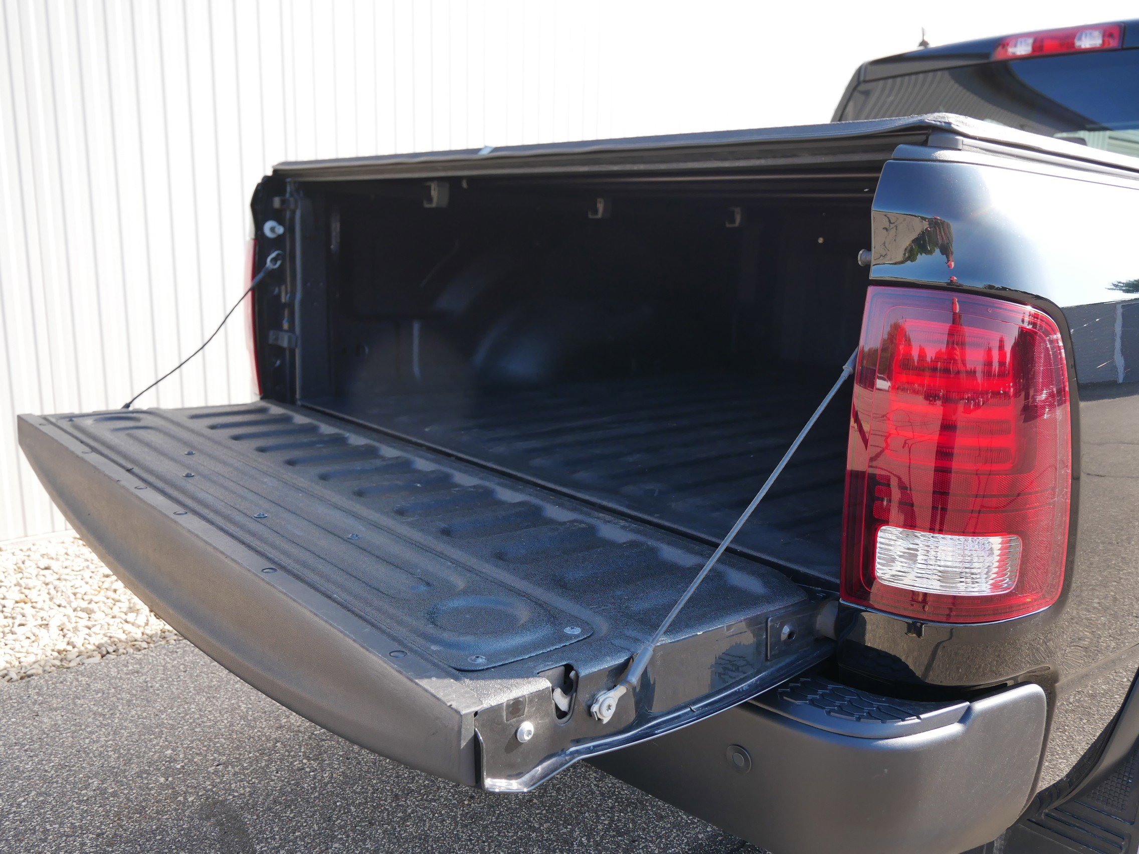2022 Ram 1500 Classic Warlock photo 11
