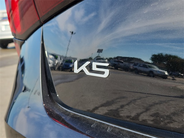 2026 Kia K5 EX photo 4