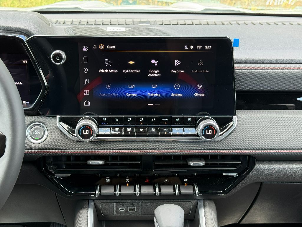 2026 Chevrolet Colorado Z71 photo 32