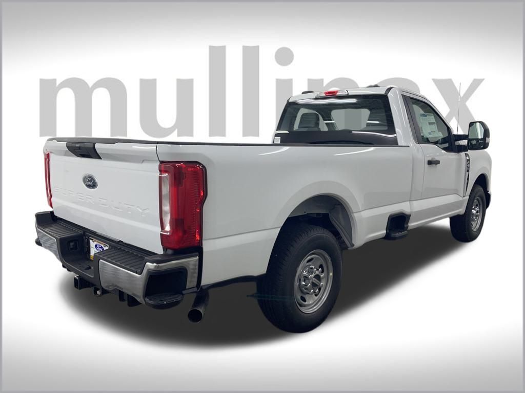 2025 Ford F-250 XL photo 3