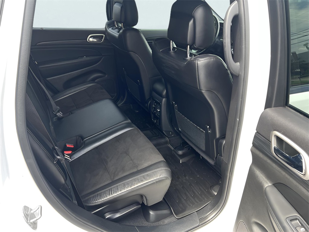 2020 Jeep Grand Cherokee Altitude photo 33