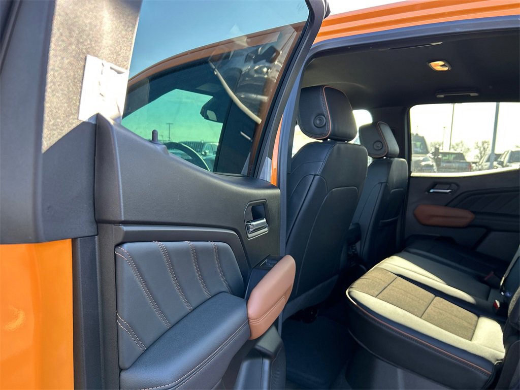 2026 GMC CANYON - Image 32