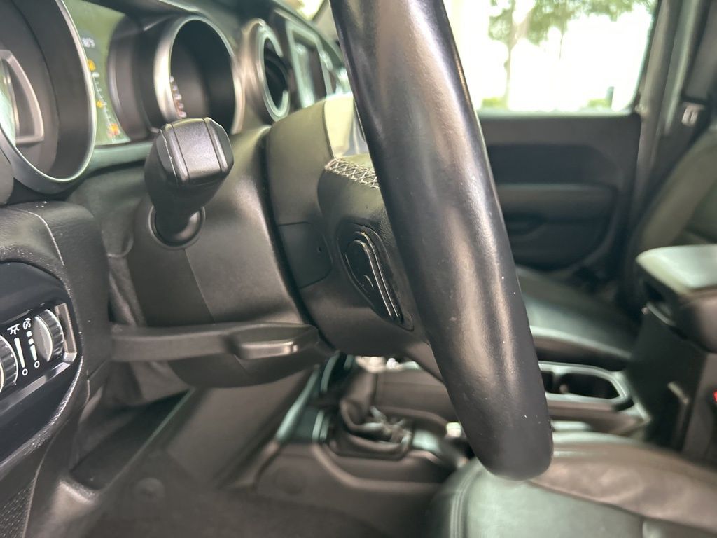 2021 Jeep Wrangler Unlimited Sahara photo 37