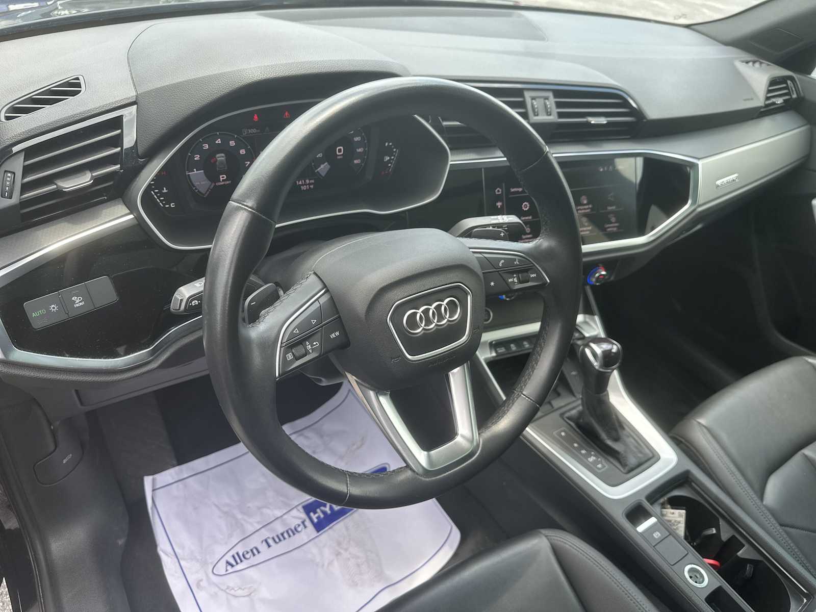 2024 Audi Q3 S line Premium photo 11