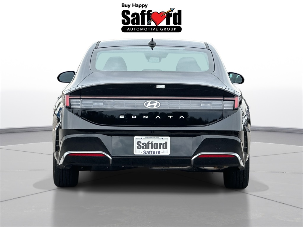 2025 Hyundai Sonata SEL photo 6