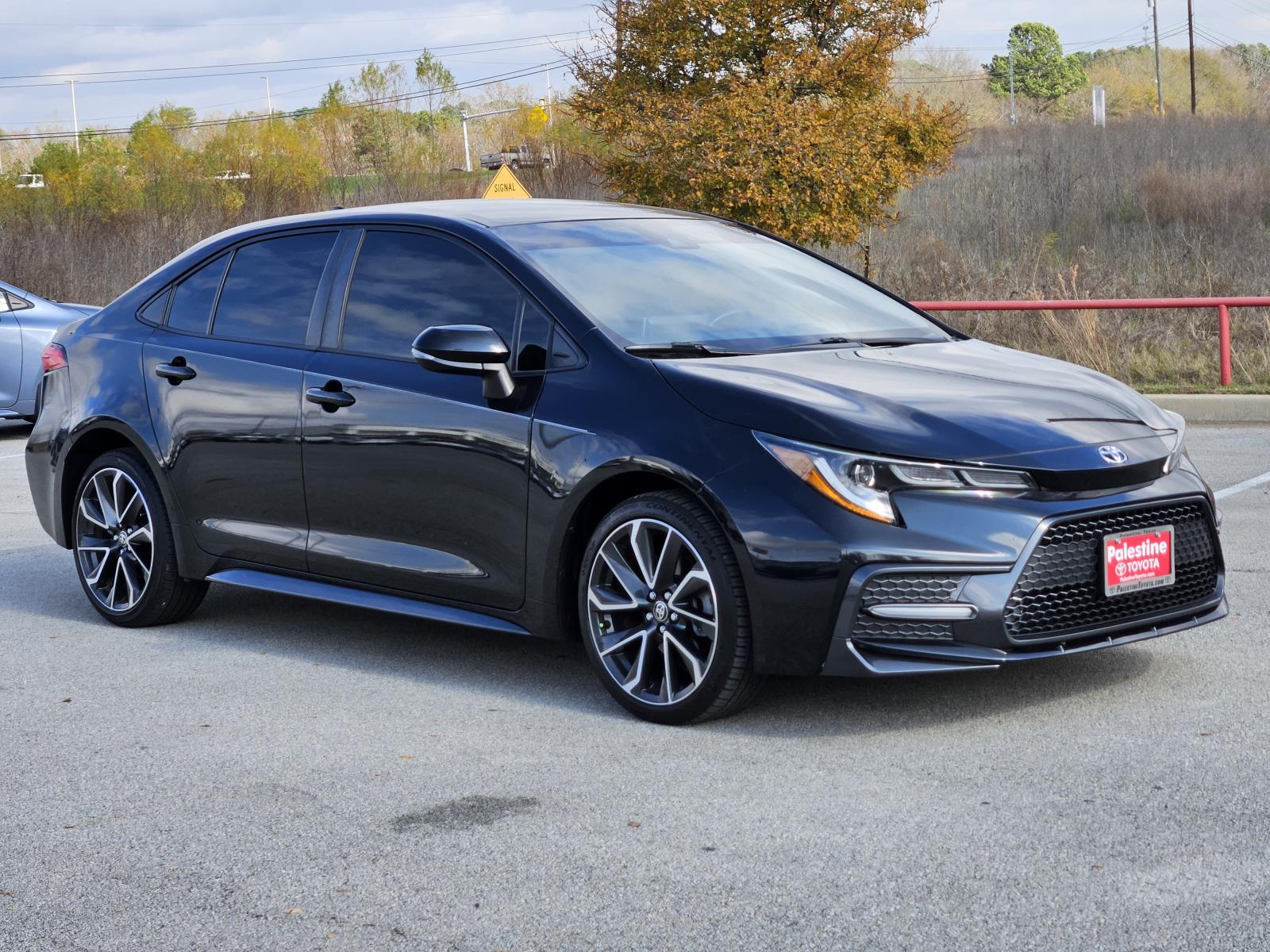 2021 Toyota Corolla SE's photo