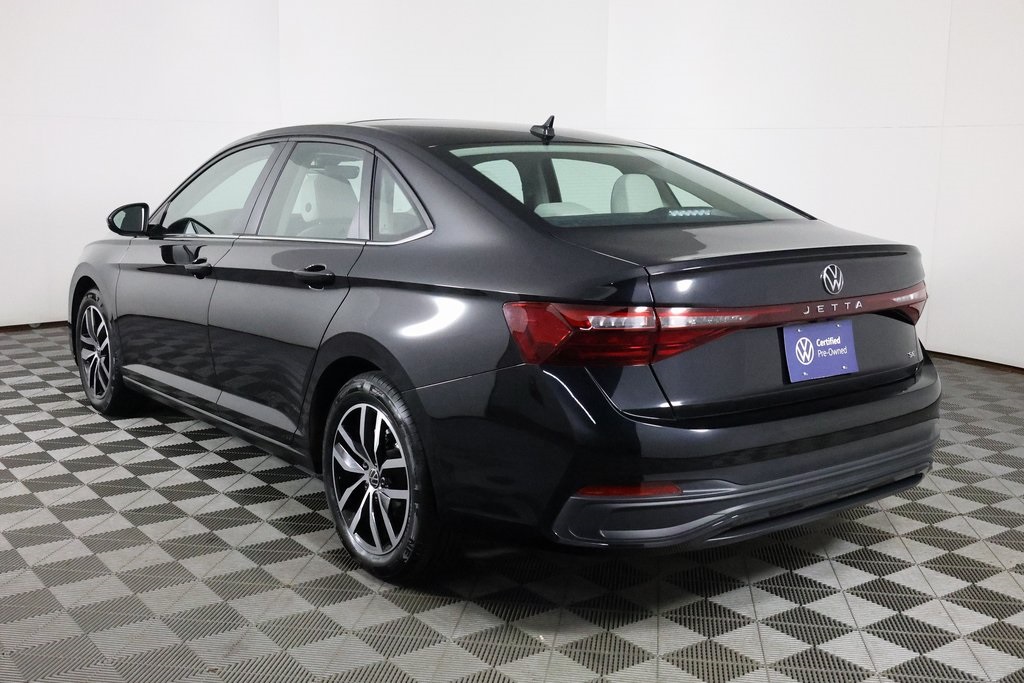 2025 Volkswagen Jetta 1.5T SE photo 2