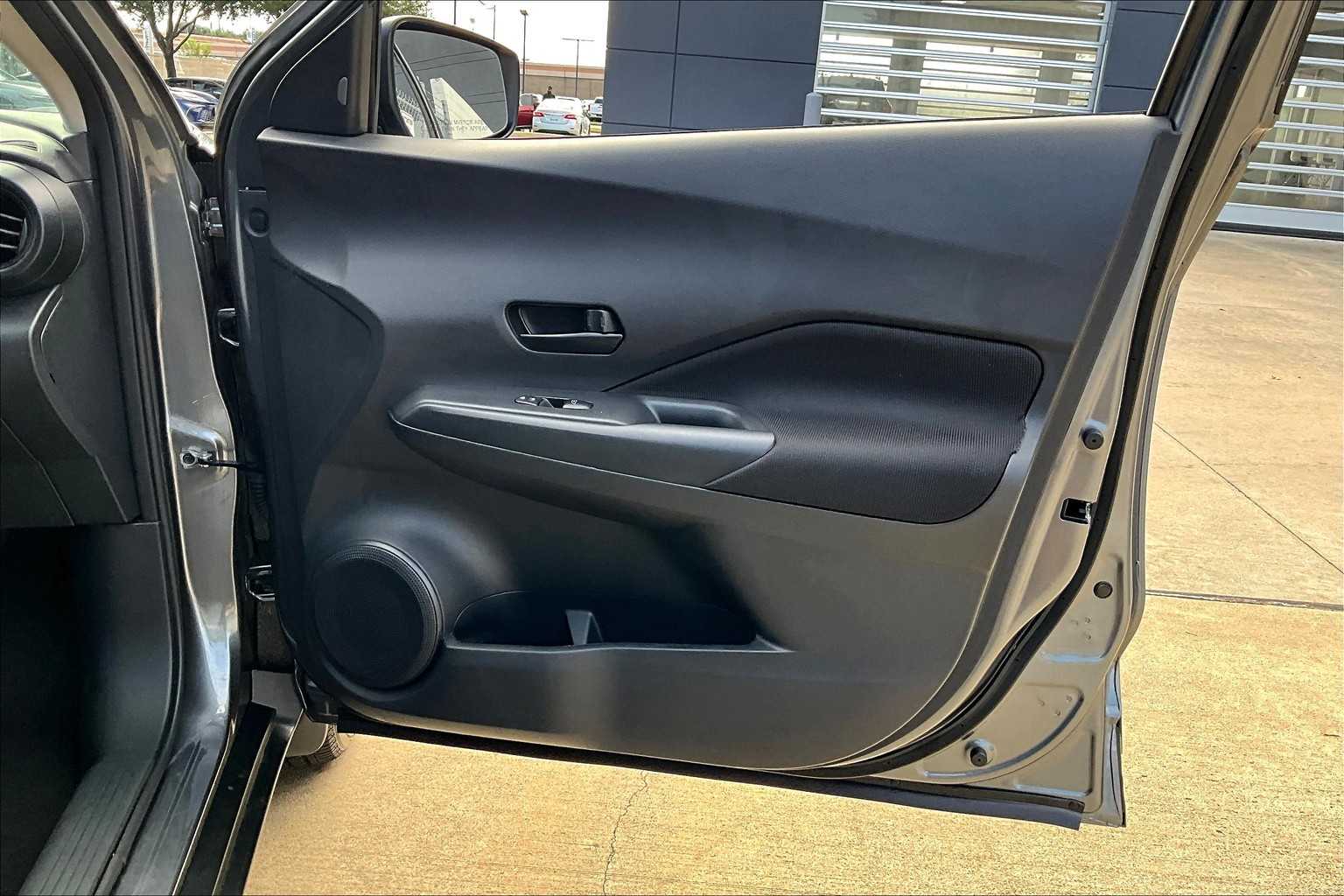 2024 Nissan Kicks S photo 20