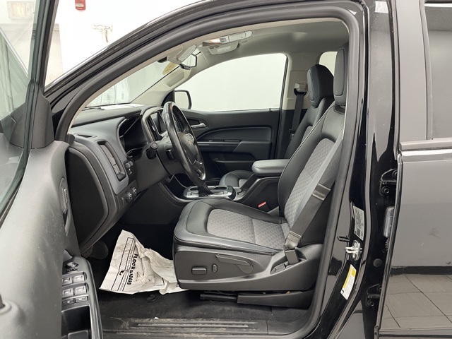 2022 Chevrolet Colorado Z71 photo 2