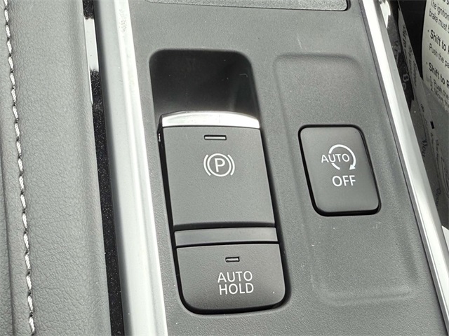 2025 Nissan Pathfinder SL photo 28