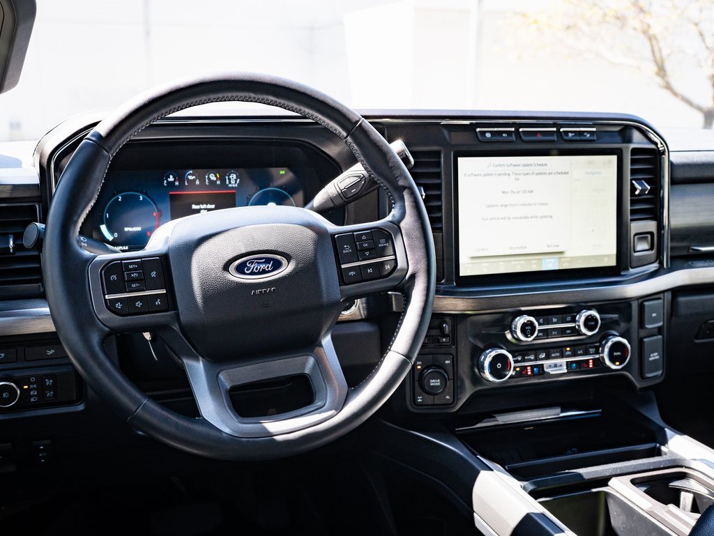 2023 Ford F-250 Lariat photo 4