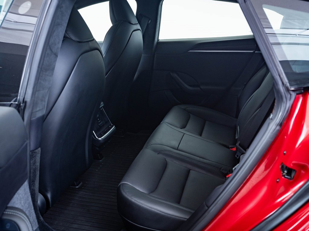 2023 Tesla Model S Standard Range photo 18