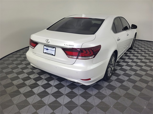 2016 Lexus LS 460 photo 5