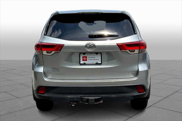 2019 Toyota Highlander LE Plus photo 3