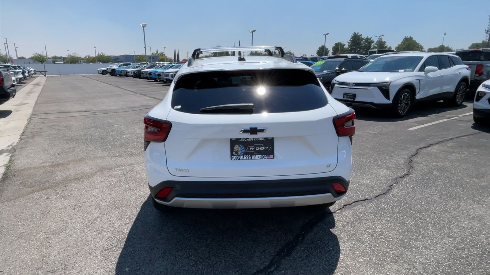 2025 Chevrolet Trax LT photo 34