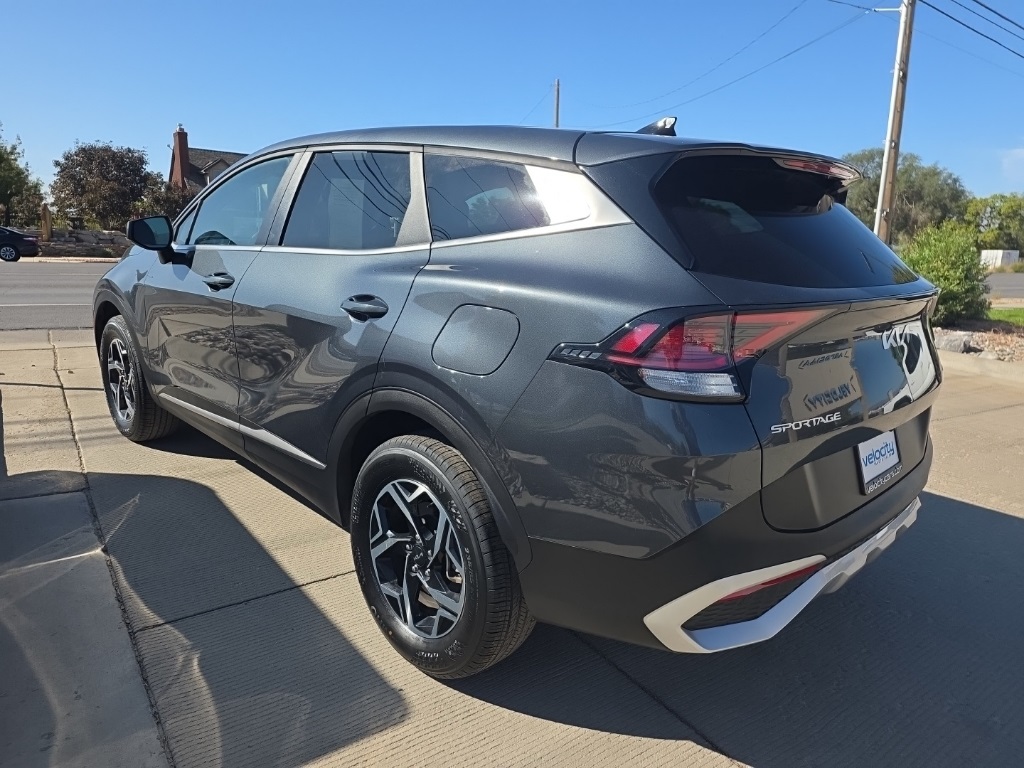 2024 Kia Sportage LX photo 4