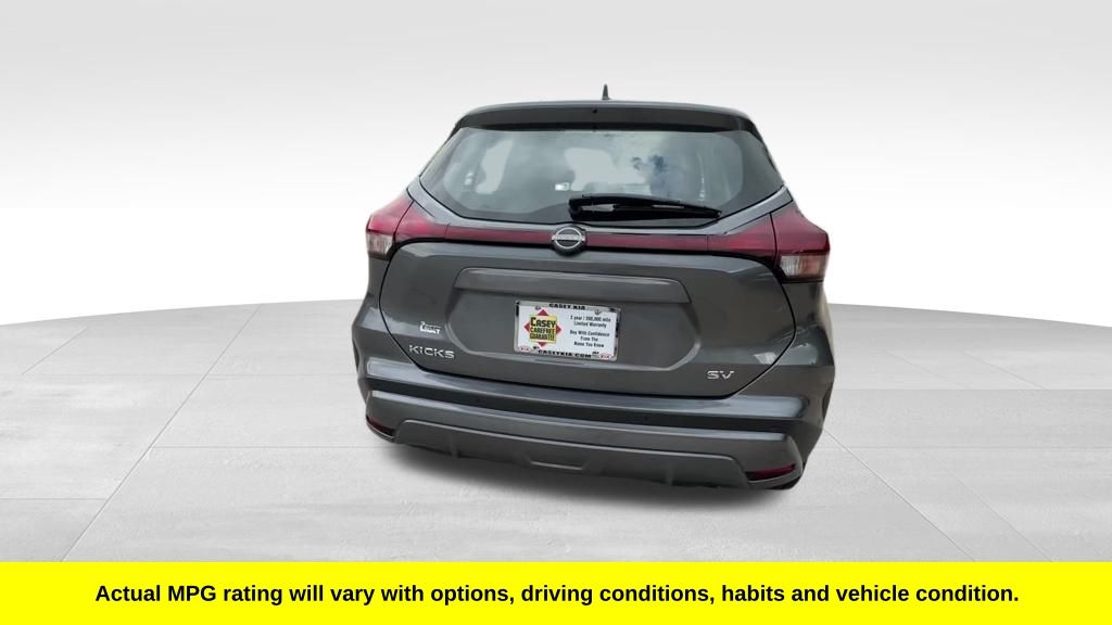 2024 Nissan Kicks SV photo 4