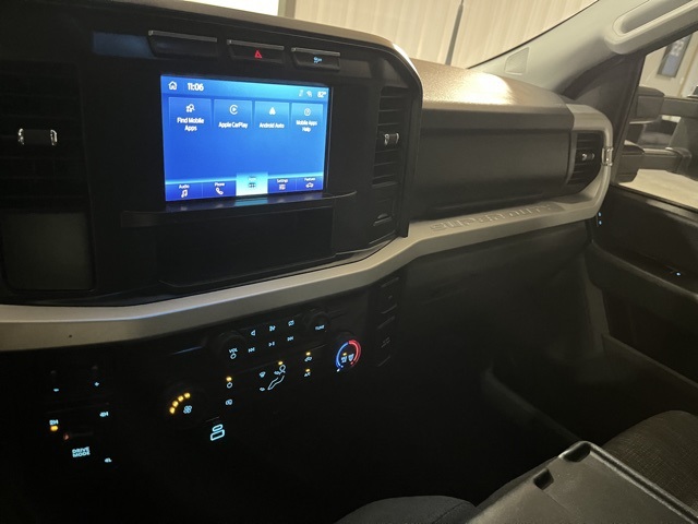2024 Ford F-250 XLT photo 14