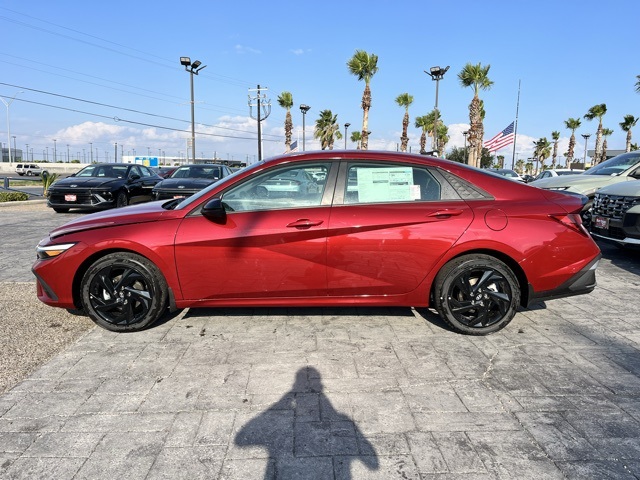 2026 Hyundai Elantra SEL Sport photo 4