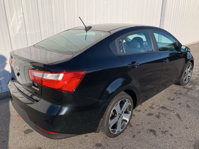 2016 Kia Rio SX photo 2
