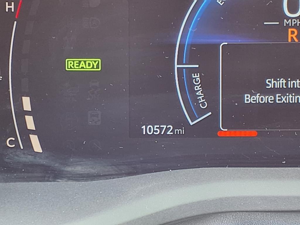 2025 Toyota Camry SE photo 24