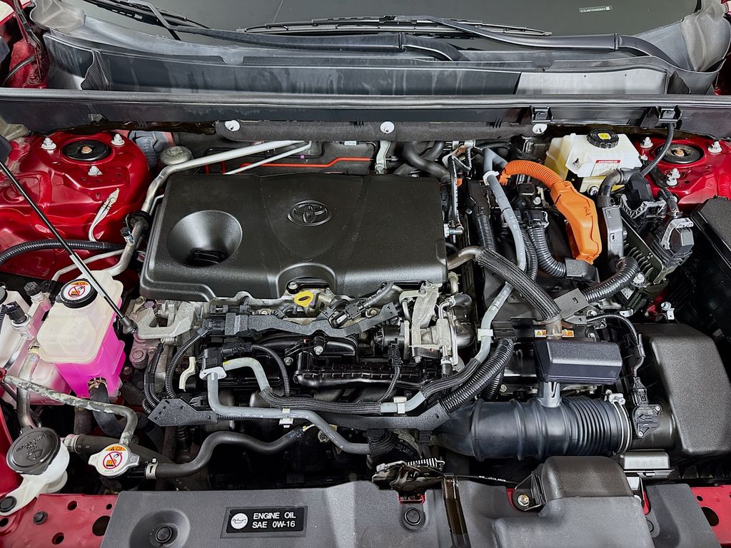 2019 Toyota RAV4 Hybrid LE photo 29