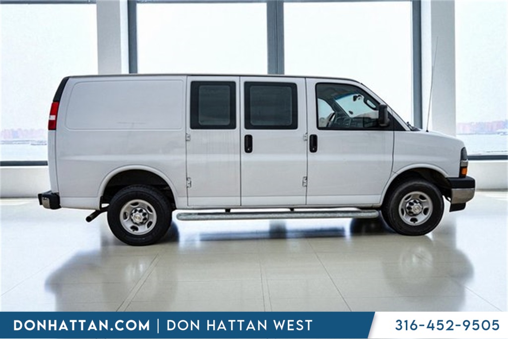 2023 Chevrolet Express 2500 Work Cargo Van photo 30