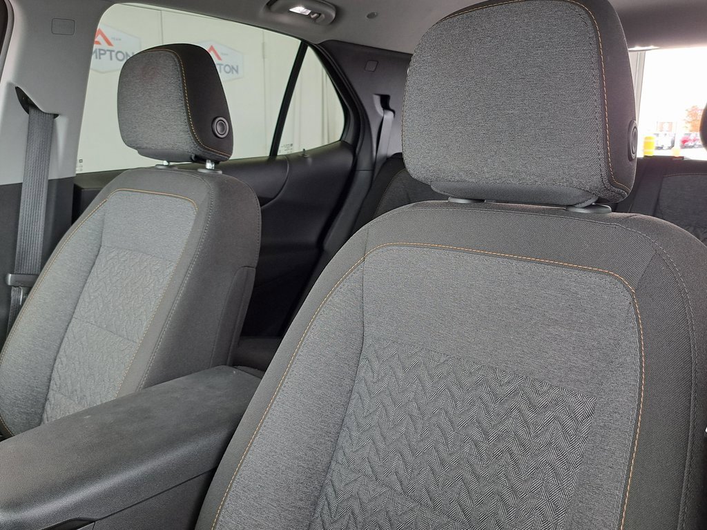 2022 Chevrolet Equinox LT photo 25