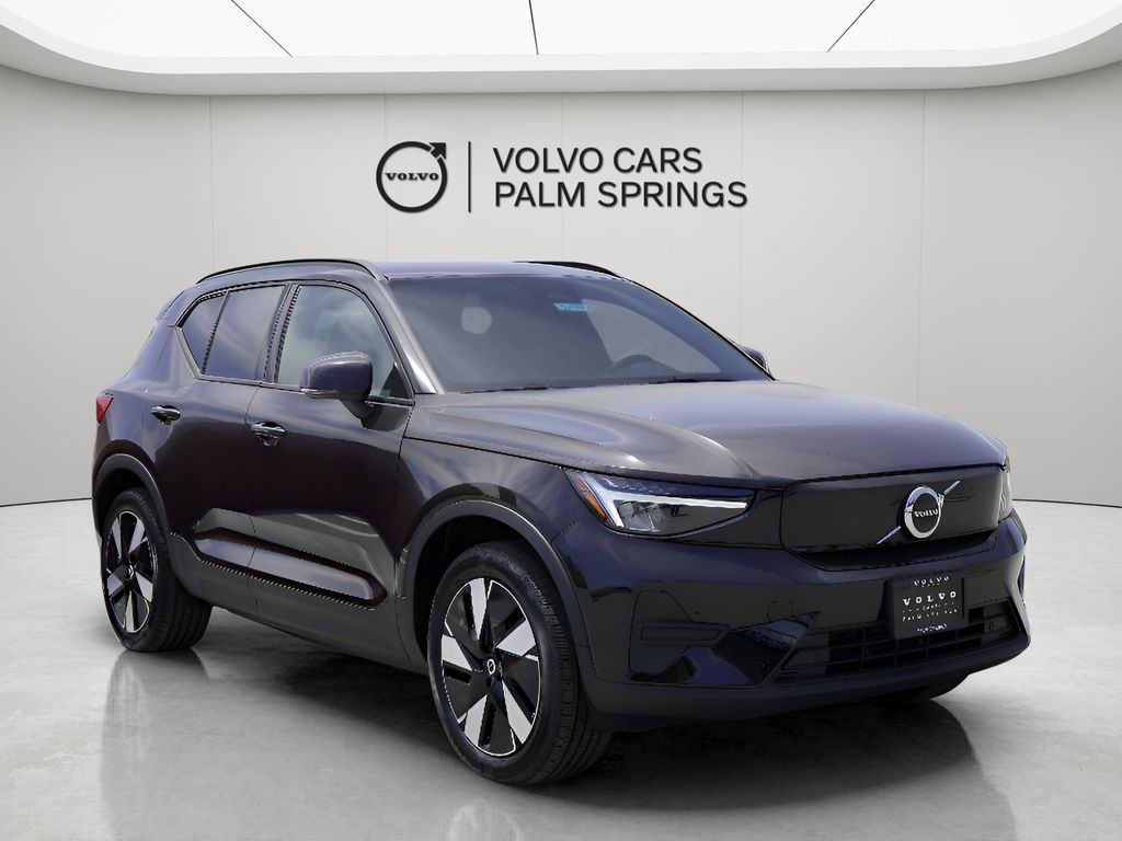 2025 Volvo EX40