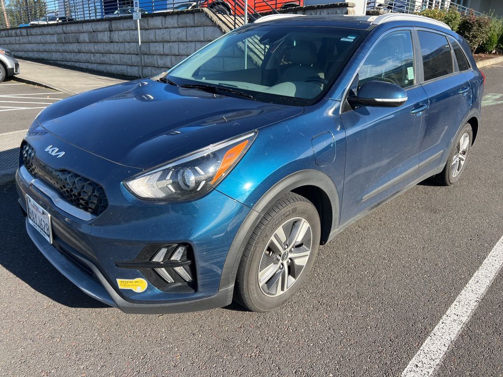 2022 Kia Niro EX's photo