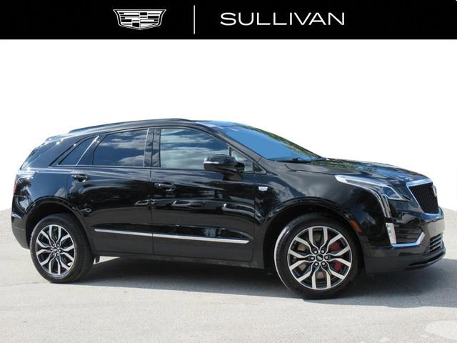 2022 Cadillac XT5 Sport photo 2