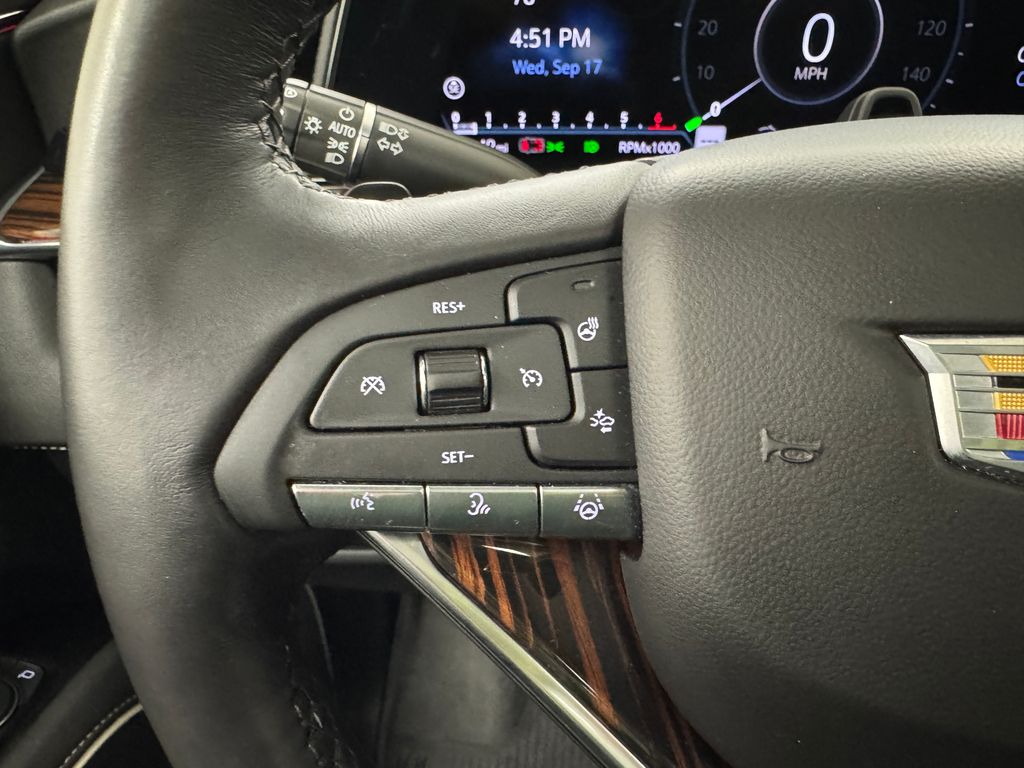 2024 Cadillac Escalade Premium Luxury photo 21