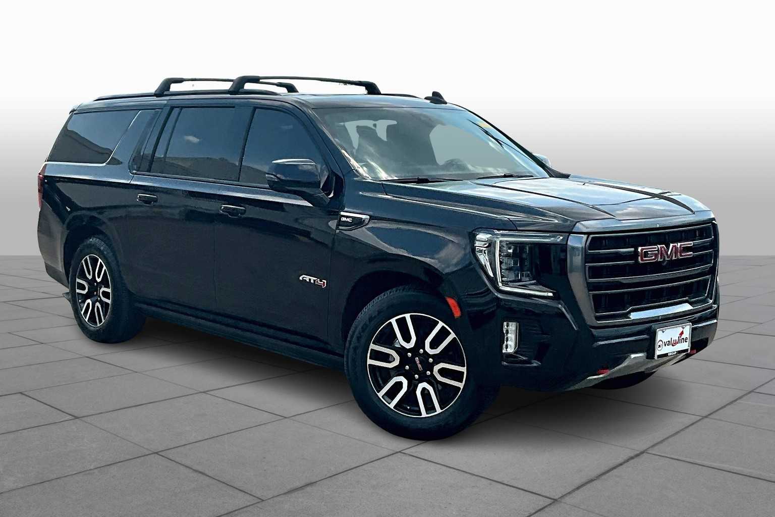 2021 Gmc Yukon XL AT4 photo 2