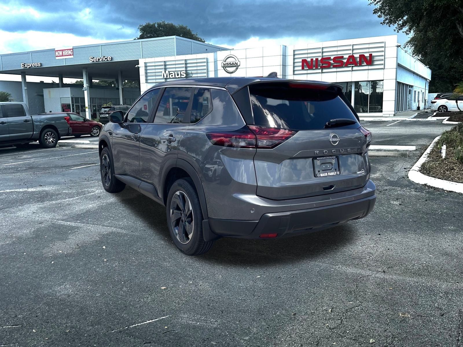 2026 Nissan Rogue SV photo 3
