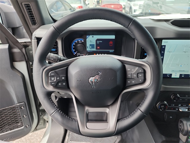2024 Ford Bronco Black Diamond photo 25