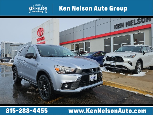 2017 Mitsubishi Outlander Sport LE's photo