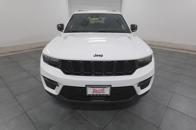 2025 Jeep Grand Cherokee Altitude X photo 2
