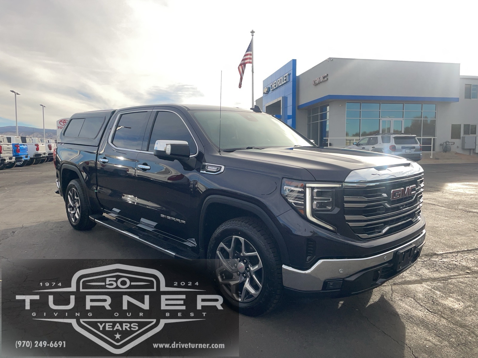 2022 GMC Sierra 1500 SLT's photo