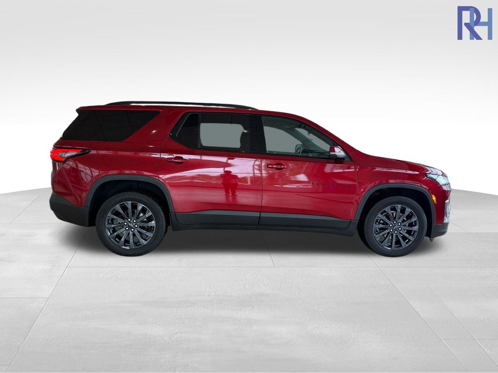 Used 2022 Chevrolet Traverse RS with VIN 1GNEVJKW4NJ151348 for sale in Coon Rapids, Minnesota