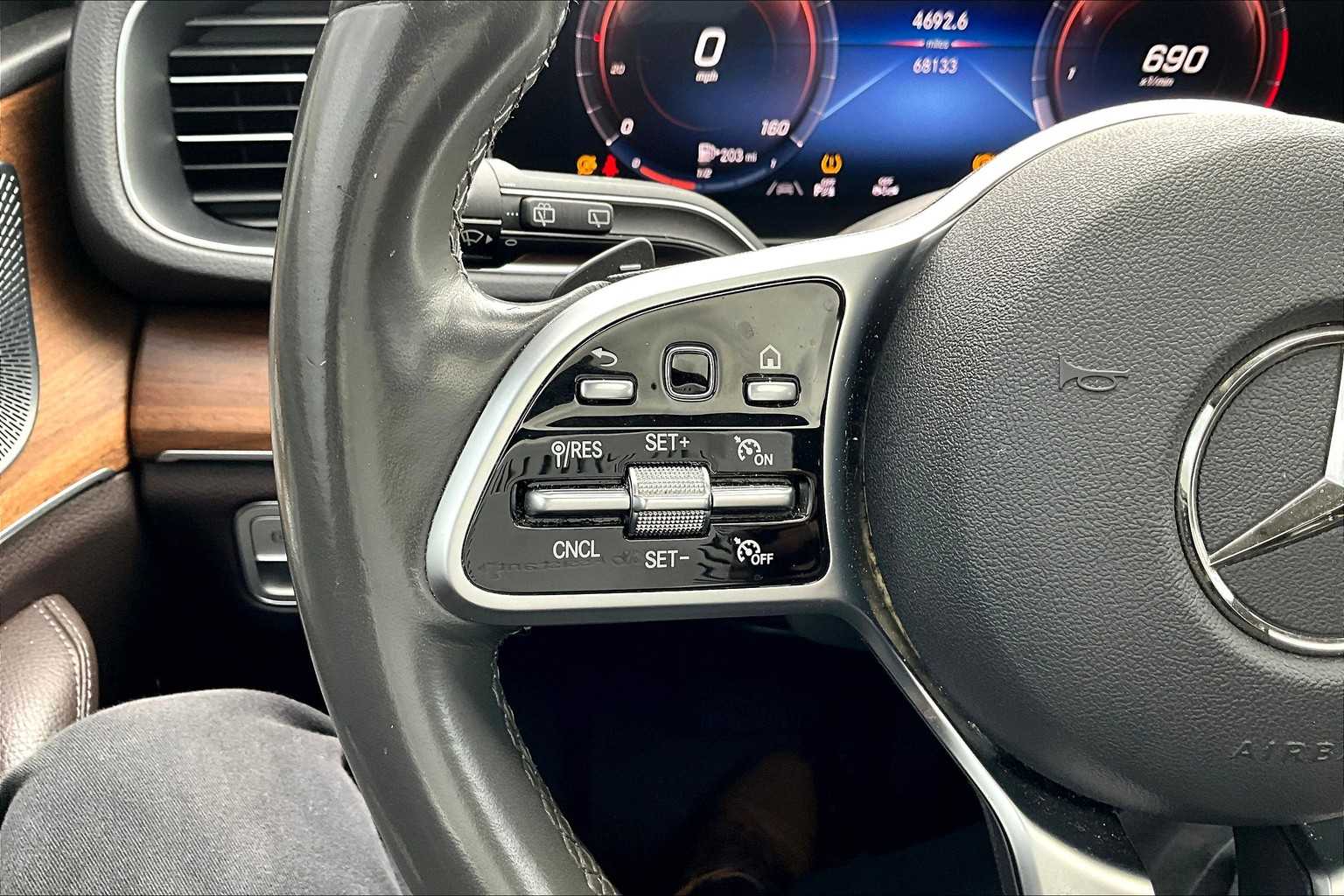 2020 Mercedes Benz GLE 350 4MATIC photo 17