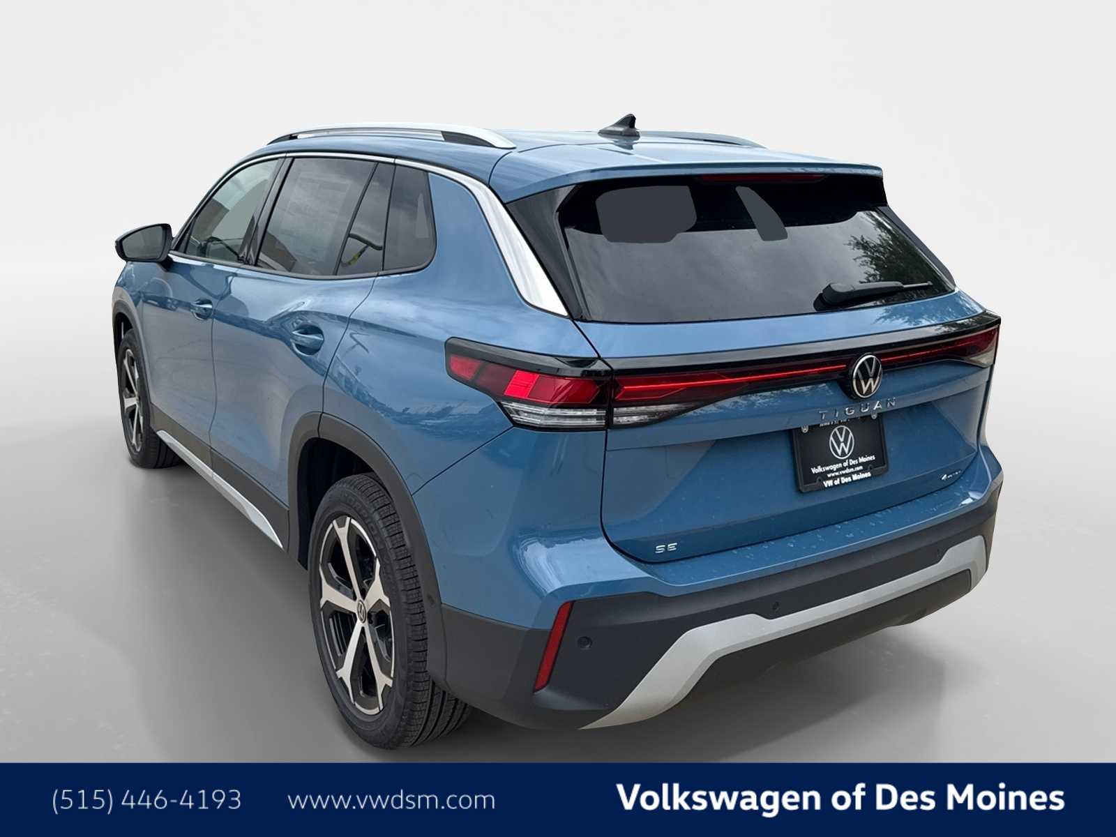 2025 Volkswagen Tiguan SE photo 4