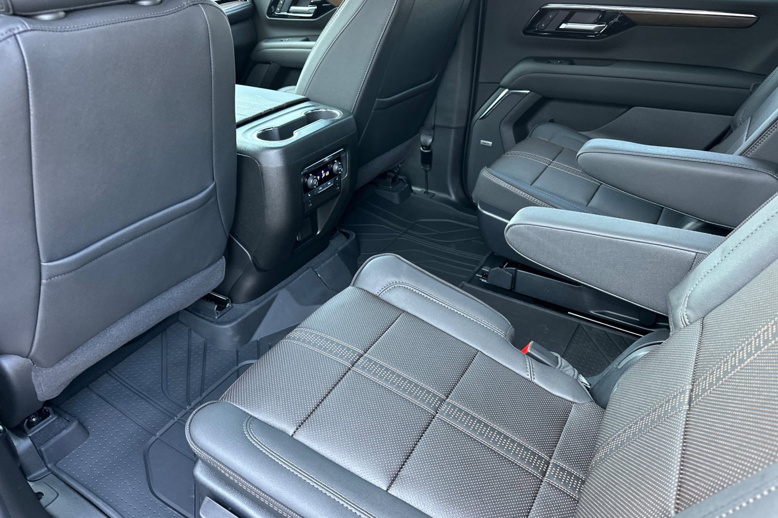 2026 Chevrolet Tahoe High Country photo 12
