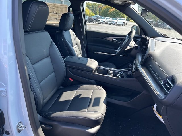 2026 Chevrolet Traverse photo 8