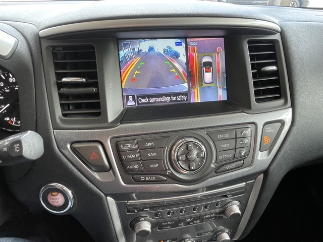 2020 Nissan Pathfinder SL photo 13