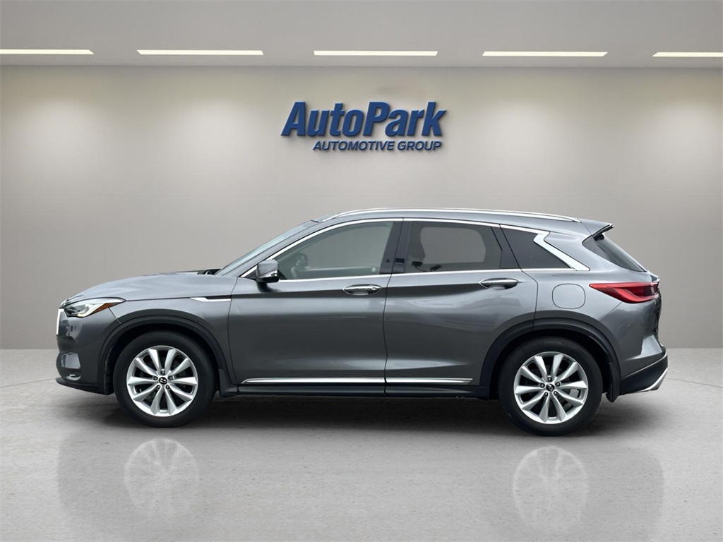 2019 Infiniti QX50 Essential photo 4