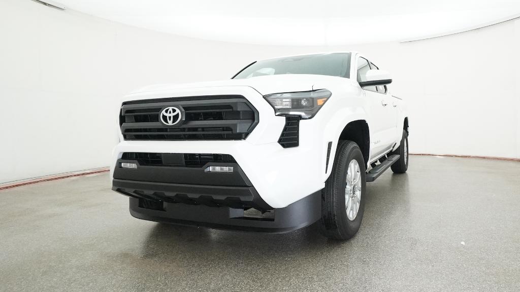2025 Toyota Tacoma SR5 Double Cab photo 4