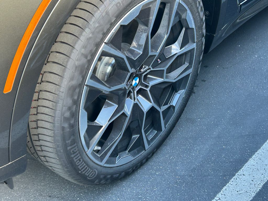 2026 Bmw X7 xDrive40i photo 2