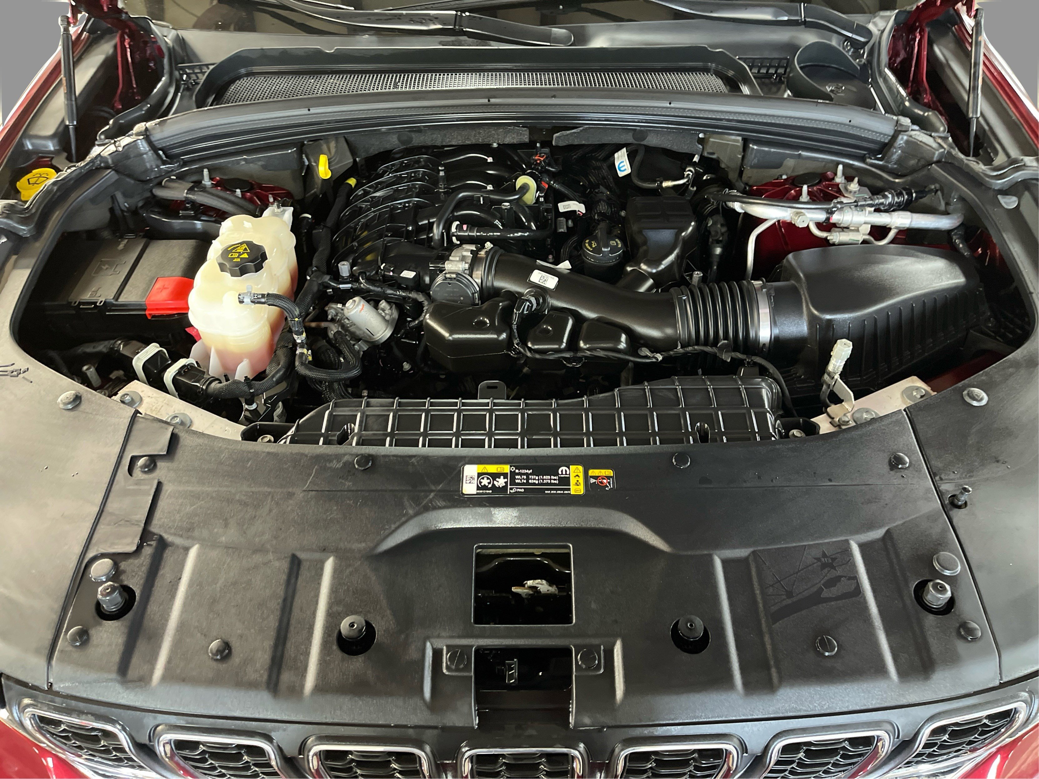 2023 Jeep Cherokee Laredo photo 9