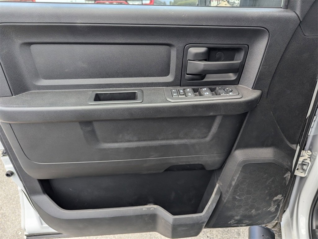 2025 Ram 2500 Tradesman photo 14